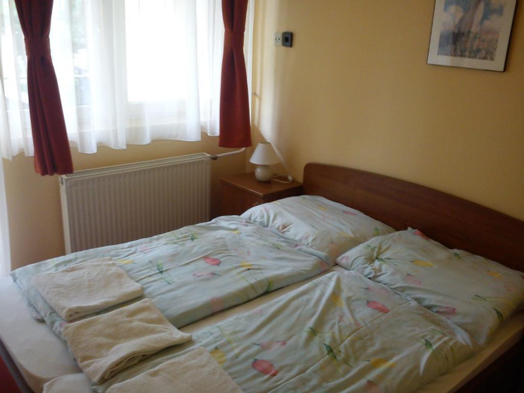 Hotel Family Balatonfoldvar Bagian luar foto